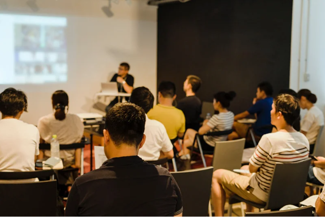 Organize workshop as a fundraising event Tổ chức workshop gây quỹ